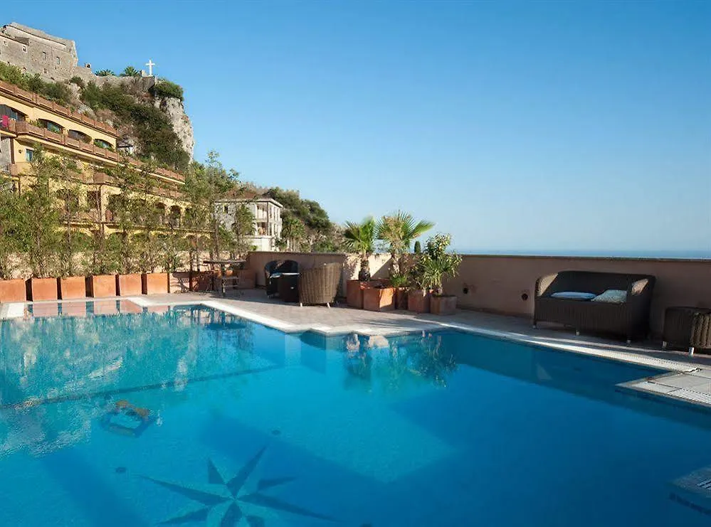 تاورمينا B&B Villa Barone