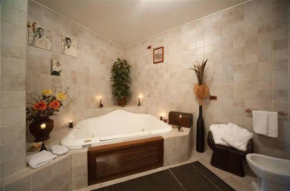 تاورمينا B&B Villa Barone 3*,  إيطاليا